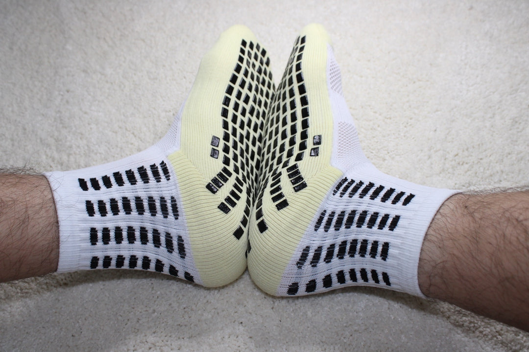 316 XI Grip Socks close-up of black rubber grip dots — full foot coverage