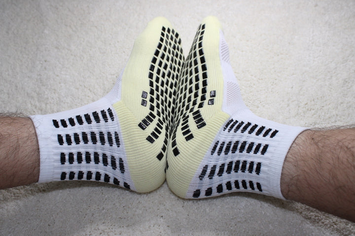 316 XI Grip Socks close-up of black rubber grip dots — full foot coverage