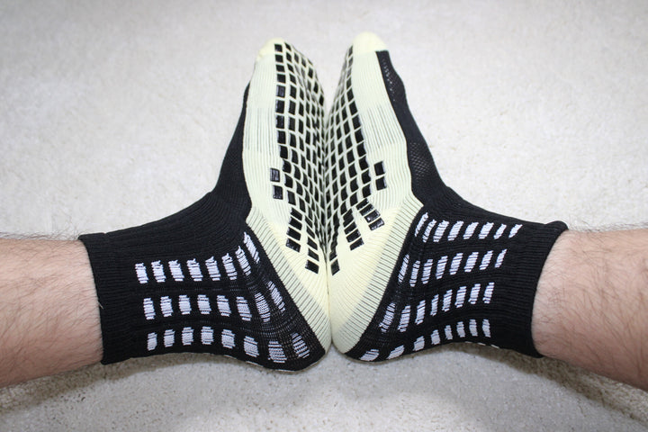316 XI Grip Socks black colorway product detail